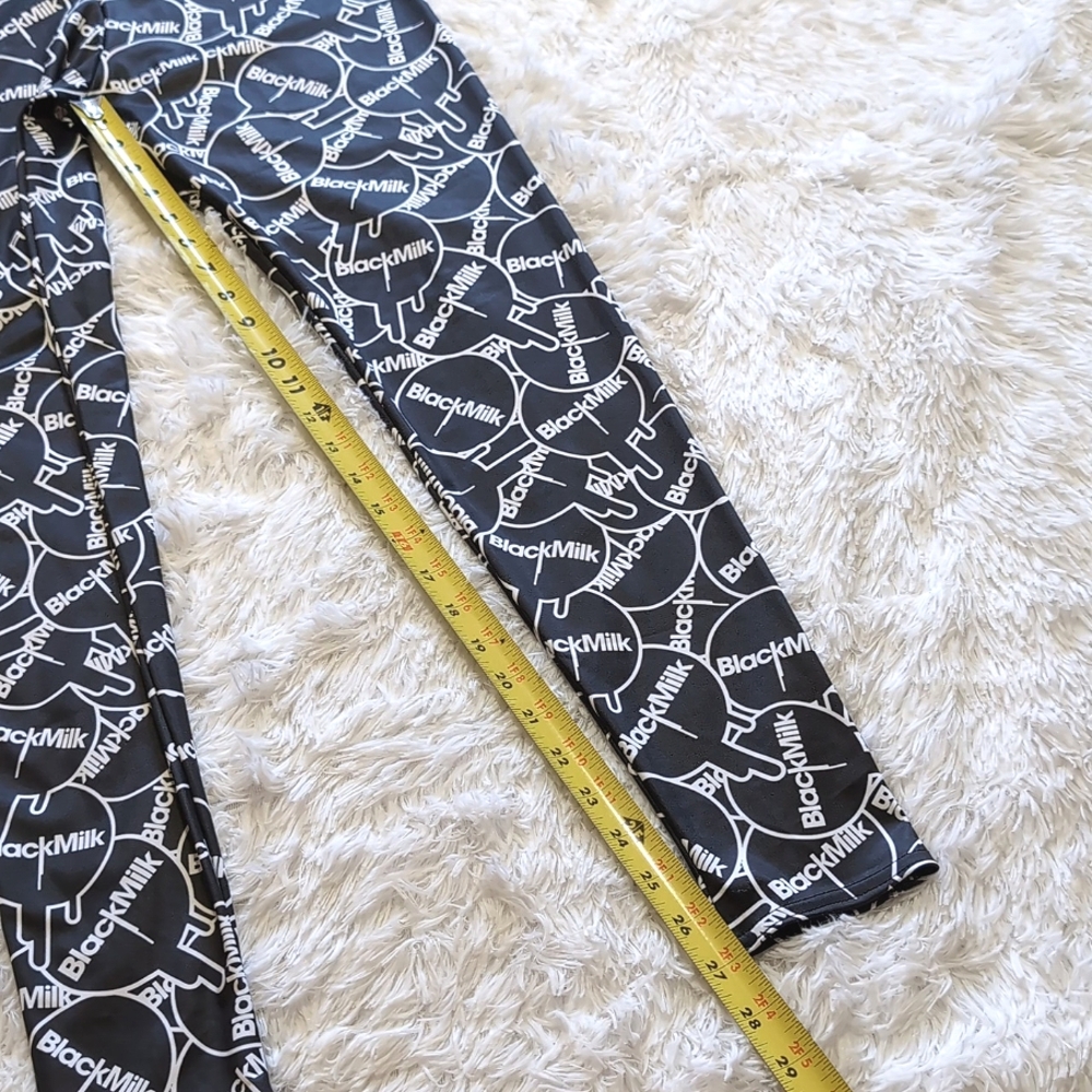 Blackmilk Sticker Print HWMF Black & White Logo High Waist Leggings Size Large - Picture 14 of 14